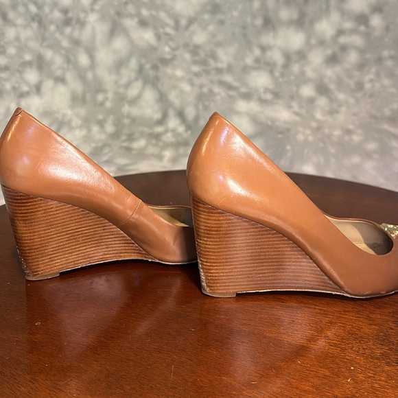 Tory Burch wedge heel chestnut size 8 - Picture 6 of 7